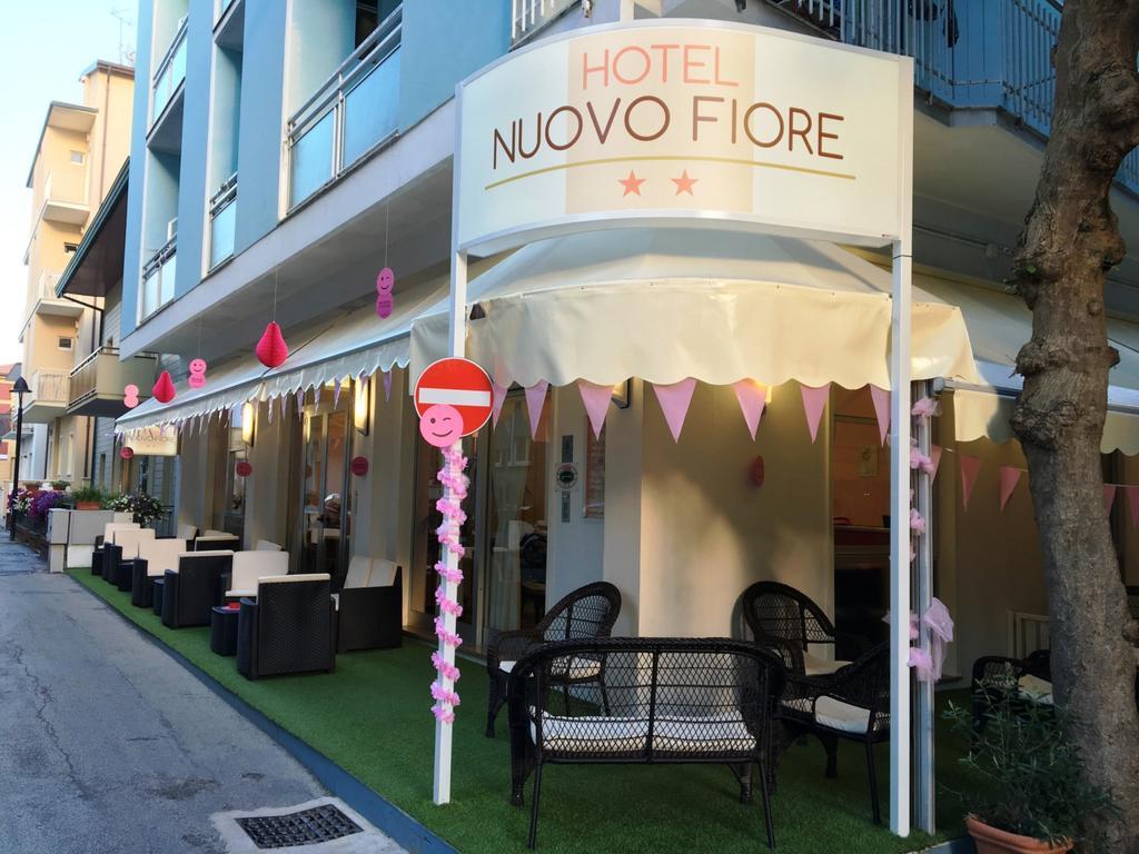 Hotel Nuovo Fiore Cattolica Exteriör bild